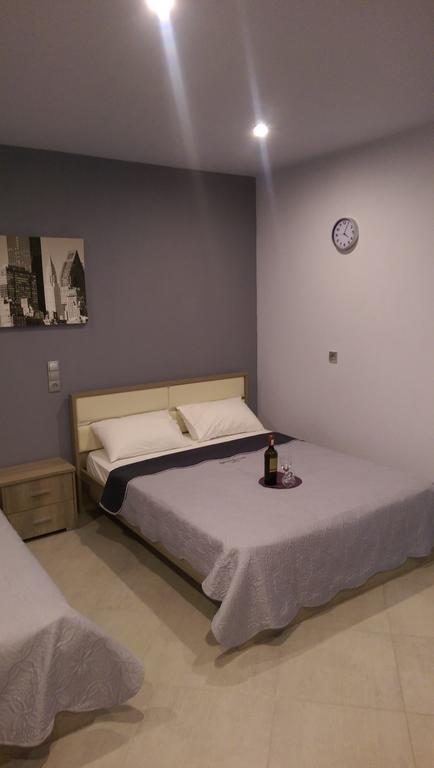 Aimilias Family Apartments Vrasná Extérieur photo