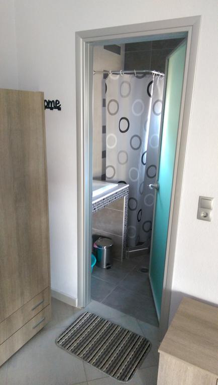Aimilias Family Apartments Vrasná Extérieur photo
